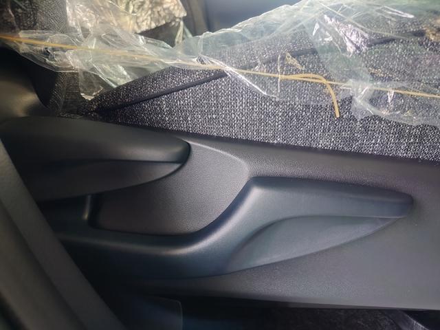 シエンタ ハイブリッドＺ　天井サーキュレーター・全方位カメラ・両側電動スライドドア・クルーズコントロール・コーナーセンサー・ＵＳＢ電源・ふらつき警報・ＬＥＤヘッドライト　スマートキー（23枚目）