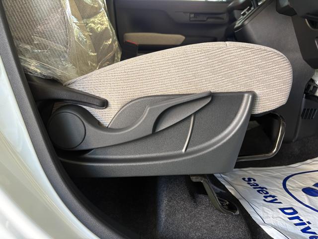 ムーヴ Ｘ　片側電動スライドドア・コーナーセンサー・オートエアコン　衝突被害軽減システム　横滑り防止装置　電動格納ミラー　パワーステアリング（43枚目）