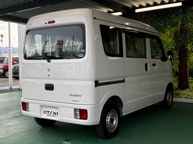 エブリイ PA 2WD AT マニュアルエアコン AM/FMラジオ パワーステアリング エアバッグ(12枚目)