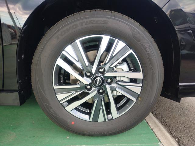 セレナ ｅ－パワー　ハイウェイスターＶ　アラモニ＋ルームミラー＋ドラレコ＋ＬＥＤヘッドライト＋ＮＣナビ　＋ＥＴＣ２．０＋ＳＯＳコール　シートヒーター　アルミホイール（12枚目）