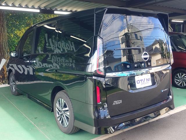 セレナ ｅ－パワー　ハイウェイスターＶ　アラモニ＋ルームミラー＋ドラレコ＋ＬＥＤヘッドライト＋ＮＣナビ　＋ＥＴＣ２．０＋ＳＯＳコール　シートヒーター　アルミホイール（17枚目）