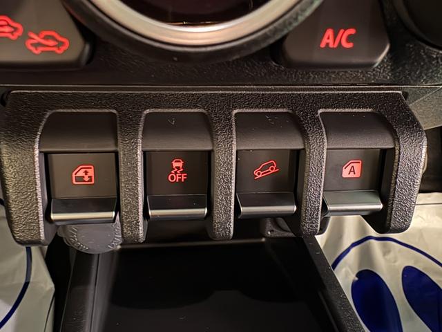 ���o�n�h�m�s�����Ђ̃X�^�b�t�����q�l�ɂ������Ԃ�����Ă����Ă��������܂��I