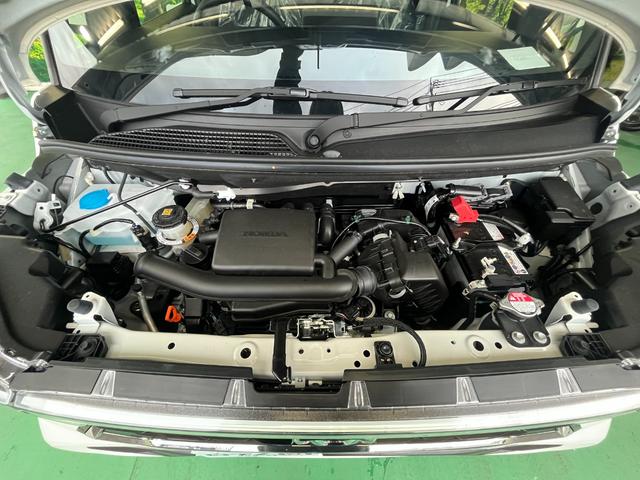 Ｎ－ＢＯＸカスタム ベースグレード　バックカメラ・電動スライドドア・電動パーキング・クルーズコントロール　アルミホイール　シートヒーター　オートライト　コーナーセンサー（10枚目）