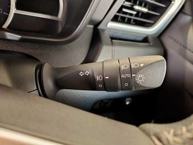 トール カスタムG 全方位カメラ・両側電動スライドドア・電動パーキング・クルーズコントロール・シートヒーター アルミホイール オートライト スマートキー(33枚目)