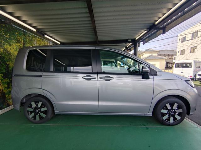 フリード エアー EX 内装ベージュ 両側電動スライドドア・クルーズコントロール・電子パーキング・シートヒーター バックカメラ アルミホイール オートライト(12枚目)