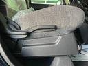 ■届出済未使用車とは?■ ナンバー登録だけされたお車で、運用や運行に使われていません。試乗車とも違い当社の届出済未使用車は走行100キロ以内のものを指します。高品質なお車なのにお値打ち価格です♪