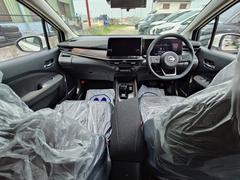 この度は当店のお車をご覧になっていただき、誠にありがとうございます。じっくり現車確認して頂けるよう、ご準備を致します！ 2