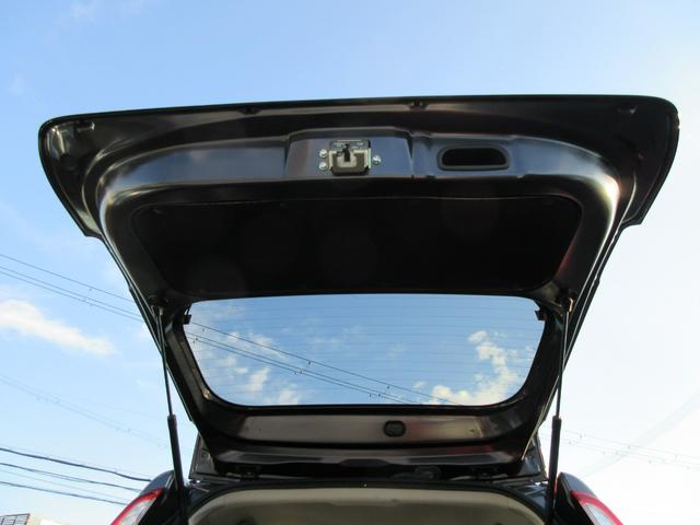 デイズ X 衝突安全ボディ スマートキー オートエアコン ハロゲンヘッドライト 純正フルセグナビ アラウンドビューモニター ETC 前ドラレコ 純正14インチフルホイールキャップ プッシュスタート 2WD 660(17枚目)