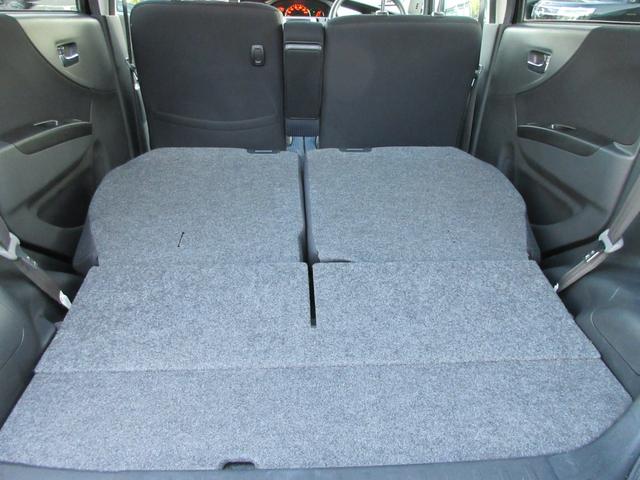 シートアレンジで大きな荷物も積みこめます☆