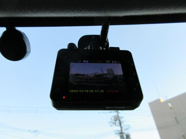 Ｎ－ＷＧＮ Ｇ　衝突安全ボディ　スマートキー　オートエアコン　プッシュスタート　社外品ワンセグナビ　バックカメラ　ＥＴＣ　前後ドラレコ　純正１４インチフルホイールキャップ　カトラリーシルバーメタリック　２ＷＤ　６６０（29枚目）