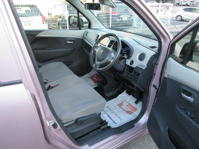 ワゴンＲ ＦＺ　衝突安全ボディ　フルセグＴＶナビ　ハロゲンヘッドライト　スマートキー　オートＡＣ　純正１４インチアルミホイール　バックカメラ　ベンチシート　イノセントピンクパールＭ　フルフラット　２ＷＤ　６６０（6枚目）