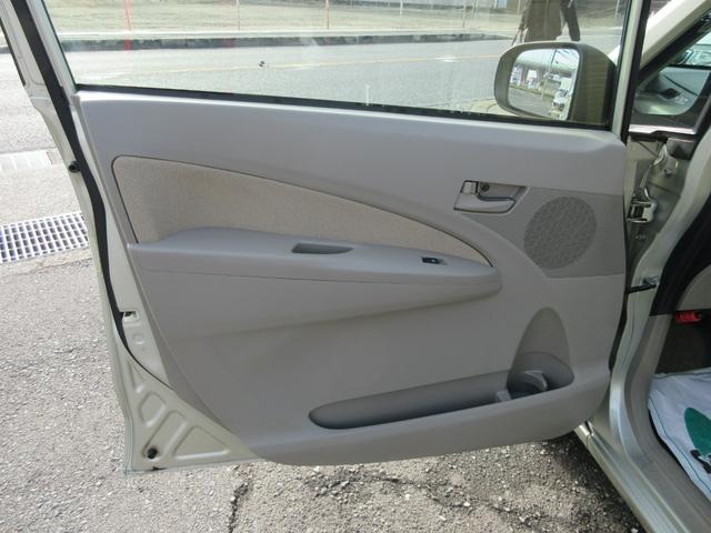 ムーヴ Ｘリミテッド　衝突安全ボディ　スマートキー　純正ワンセグＴＶナビ　バックカメラ　シャンパンゴールドメタリック　ハロゲンヘッドライト　アイドリングストップ　純正１４インチアルミホイール　ＡＢＳ　２ＷＤ　６６０（9枚目）