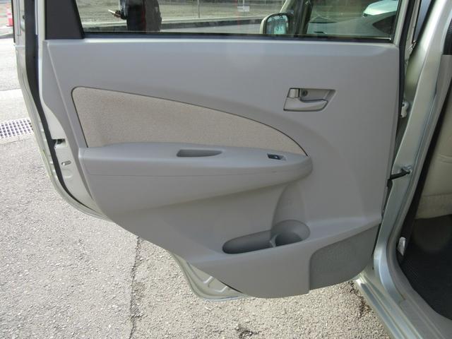 ムーヴ Ｘリミテッド　衝突安全ボディ　スマートキー　純正ワンセグＴＶナビ　バックカメラ　シャンパンゴールドメタリック　ハロゲンヘッドライト　アイドリングストップ　純正１４インチアルミホイール　ＡＢＳ　２ＷＤ　６６０（13枚目）