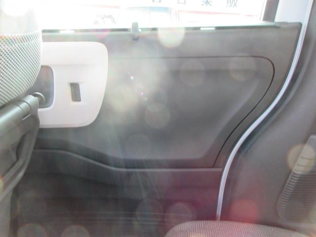 N-BOX L 衝突安全ボディ スマートキー プッシュスタート オートエアコン LEDヘッドライト 社外品フルセグナビ ETC バックカメラ 前後ドラレコ 左側パワースライドドア 左右リアサンシェード 2WD 660(11枚目)