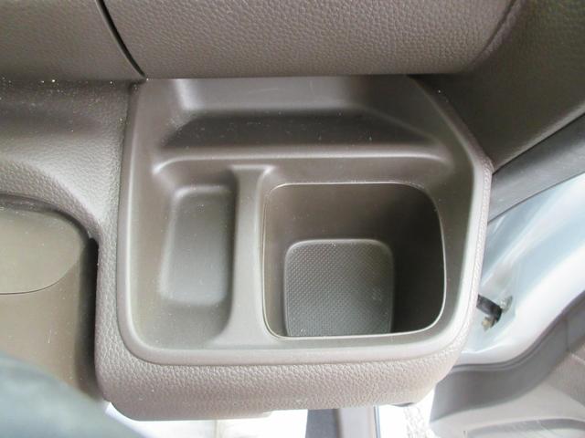 N-BOX L 衝突安全ボディ スマートキー プッシュスタート オートエアコン LEDヘッドライト 社外品フルセグナビ ETC バックカメラ 前後ドラレコ 左側パワースライドドア 左右リアサンシェード 2WD 660(40枚目)