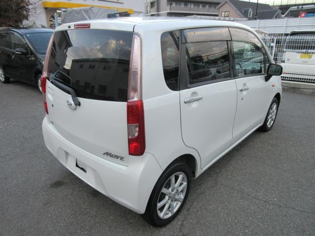 ムーヴ Xリミテッド 衝突安全ボディ アイドリングストップ ハロゲンヘッドライト オートエアコン スマートキー 純正ワンセグTVナビ バックカメラ 純正14インチアルミホイール パールホワイト ベンチシート 2WD 660(4枚目)