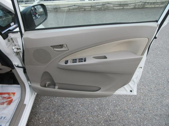 ムーヴ Xリミテッド 衝突安全ボディ アイドリングストップ ハロゲンヘッドライト オートエアコン スマートキー 純正ワンセグTVナビ バックカメラ 純正14インチアルミホイール パールホワイト ベンチシート 2WD 660(7枚目)