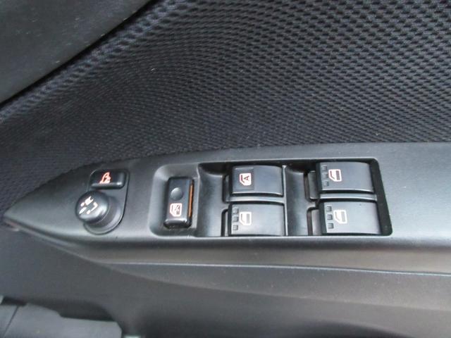 ムーヴ カスタム X 衝突安全ボディ ABS オートエアコン 純正インテグレートオーディオ 純正14インチアルミホイール HIDライト フォグランプ スマートキー ベンチシート アストラルブラッククリスタルマイカ 2WD(18枚目)