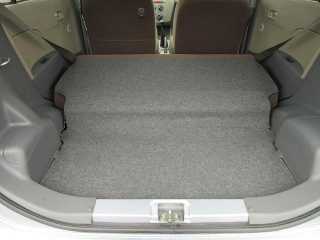 ミラ Ｌセレクション　衝突安全ボディ　キーレス　マニュアルエアコン　ブライトシルバーメタリック　５速マニュアル　ハロゲンヘッドライト　純正インテグレートオーディオ　純正１３インチフルホイールキャップ　２ＷＤ　６６０（16枚目）