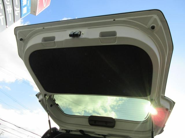 タント カスタムＲＳ　衝突安全ボディ　ＬＥＤヘッドライト　スマアシ　純正９インチフルセグナビ　ＥＴＣ　バックモニター　ナビ連動前後ドラレコ　左右リアサンシェード　両側パワースライドドア　純正１５インチアルミ　２ＷＤ　６６０（18枚目）