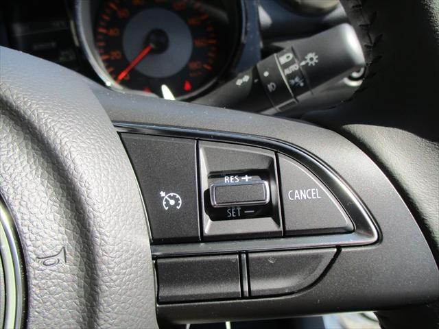 ＪＣ　１．５　４ＷＤ　３型モデル　４ＡＴ車　スズキ保証付　登録済未使用車　デュアルセンサーブレーキ　ＬＥＤヘッドランプ　オートライトシステム　クルーズコントロールシステム　アイドリングストップシステム(38枚目)