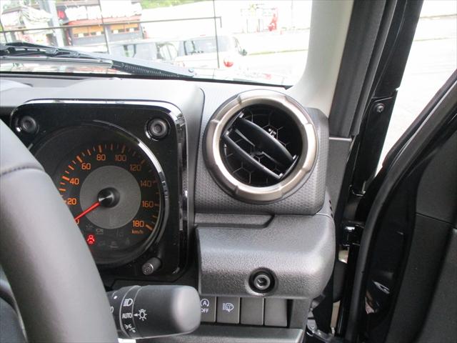 ジムニーシエラ ＪＣ　１．５　４ＷＤ　３型モデル　４ＡＴ車　登録済未使用車　スズキ保証付　デュアルセンサーブレーキ　ＬＥＤヘッドランプ　オートライトシステム　クルーズコントロールシステム　アイドリングストップシステム（42枚目）