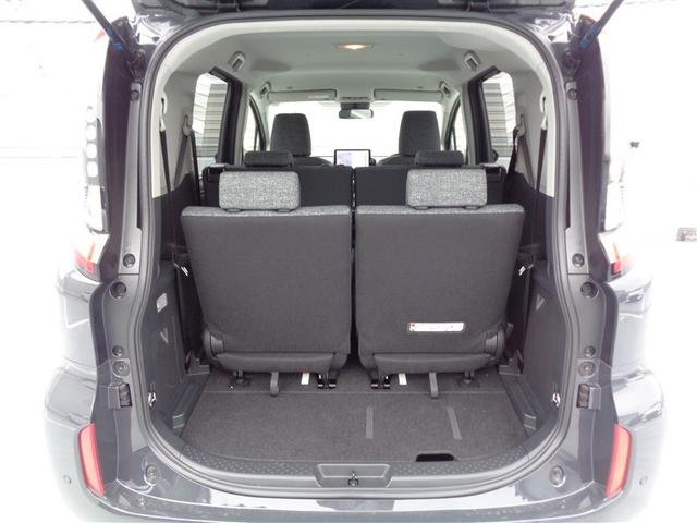 シエンタ Ｚ　トヨタ認定中古車　ミュージックプレイヤー接続可　バックカメラ　衝突被害軽減システム　ＥＴＣ　ドラレコ　両側電動スライド　ＬＥＤヘッドランプ　ウオークスルー　乗車定員７人　３列シート　ワンオーナー（16枚目）