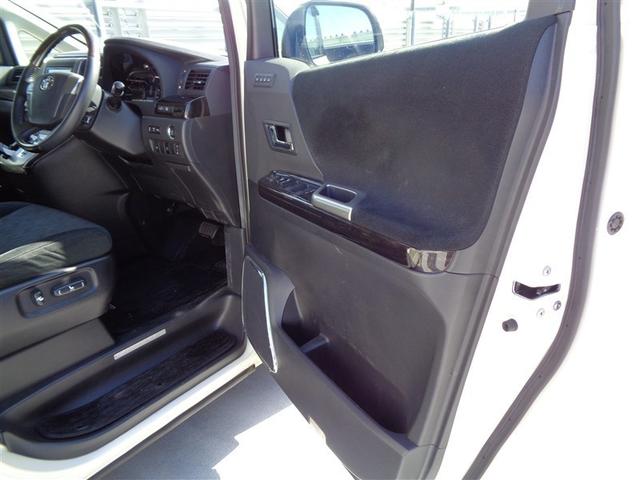 アルファード ２４０Ｓ　Ｃパッケージ　フルセグ　ＨＤＤナビ　ＤＶＤ再生　後席モニター　バックカメラ　ＥＴＣ　両側電動スライド　ＨＩＤヘッドライト　乗車定員７人　３列シート　ワンオーナー（14枚目）