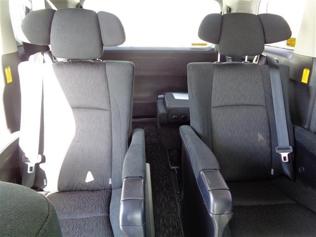アルファード ２４０Ｓ　Ｃパッケージ　フルセグ　ＨＤＤナビ　ＤＶＤ再生　後席モニター　バックカメラ　ＥＴＣ　両側電動スライド　ＨＩＤヘッドライト　乗車定員７人　３列シート　ワンオーナー（22枚目）