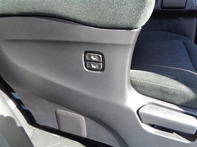 アルファード ２４０Ｓ　Ｃパッケージ　フルセグ　ＨＤＤナビ　ＤＶＤ再生　後席モニター　バックカメラ　ＥＴＣ　両側電動スライド　ＨＩＤヘッドライト　乗車定員７人　３列シート　ワンオーナー（23枚目）