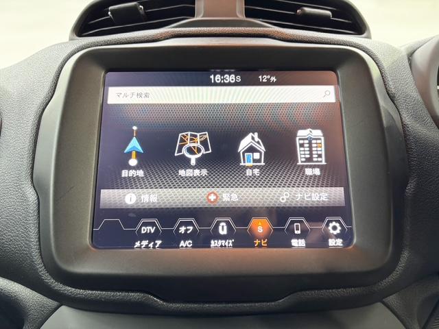 ジープ・レネゲード トレイルホーク 後期モデルLEDライト専用シート純正ナビ地デジTVバックモニターBluetoothジープロゴ入前後ドラレコ走行モード切替電子パーキングクルーズコントロール純正17AWコーナーセンサールーフレール(35枚目)