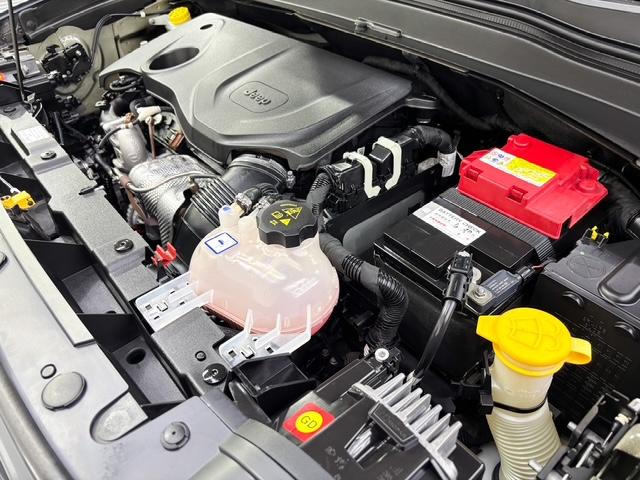 ジープ・レネゲード トレイルホーク 後期モデルLEDライト専用シート純正ナビ地デジTVバックモニターBluetoothジープロゴ入前後ドラレコ走行モード切替電子パーキングクルーズコントロール純正17AWコーナーセンサールーフレール(36枚目)