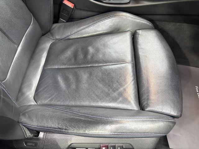 ４シリーズ ４２０ｉグランクーペ　Ｍスポーツ　１オーナー後期ＡＲＱＲＡＹ２本出マフラーＦ＆ＲカーボンスポイラーＬＥＤヘッドライト１９ＡＷ黒革シートシートヒーターパドルシフト後期ナビ地デジＴＶバックモニターＢｌｕｅｔｏｏｔｈドライビングアシスト（21枚目）