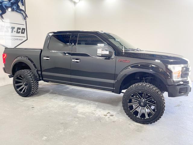 Ｆ－１５０ 　ＰＬＡＴＩＮＵＭ　黒革　サンルーフ　ＲＯＵＧＨＣＯＵＮＴＲＹリフトアップ　オーバーフェンダー　ＦＵＥＬ２２ｉｎｃｈ　ジオランダータイヤ　ＦＬＯＷＭＡＳＴＥＲ左右出しマフラー　ＬＥＤヘッドライト（3枚目）