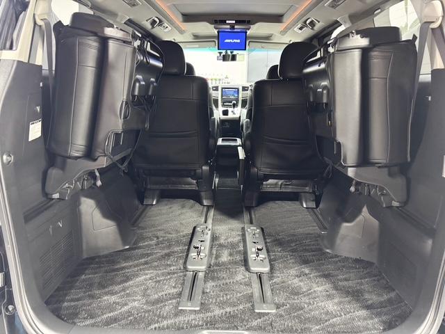 アルファード ３５０ＳプライムセレクションＩＩタイプゴルドＩＩ　ワンオーナー車Ｖ６アルパイン８型ＢＩＧ－Ｘナビ地デジＴＶバックカメラ後席モニター両側パワースライドドアダブルサンルーフ電動バックドアパワーシート黒革調シート純正ＡＷダブルエアコンウッドコンビステア（33枚目）