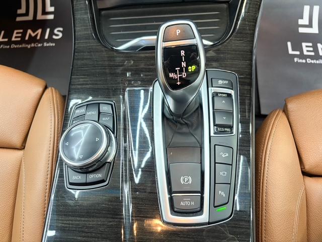 Ｘ４ ｘＤｒｉｖｅ　３５ｉ　Ｍスポーツ　３０６ｐｓ　ブラウンレザー　ＬＥＤヘッドライト　純正ナビ　地デジＴＶ　バックモニター　インテリジェントセーフティ　パワーバックドア　シートヒーター　クルーズコントロール　パドルシフト　純正１９インチ（28枚目）