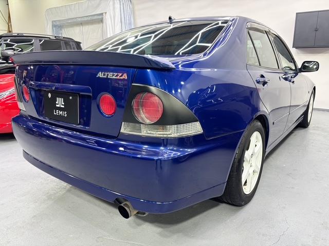 アルテッツァ ＲＳ２００　Ｚエディション　３Ｓ－ＧＥ　エンジン　６速ＭＴ　ＴＥＩＮ車高調　５ＺＩＧＥＮＦＩＲＥＢＡＬＬ６スポークホイール　タワーバー　純正ステアリング　純正マフラー　社外オーディオ　キーレスキー　電格ミラー　前後ドラレコ（7枚目）