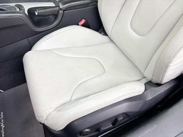 ＴＴ ＲＳプラスクーペ ベースグレード　後期最終型クワトロ４ＷＤターボＫＷ車高調４ＰＯＤ専用キャリパーリアウィング専用１９インチＡＷ白革シートＣＴＳチャージパイプカーボンエンジンカバーパドルシフト純正ナビ地デジＴＶバックカメラクルコン（29枚目）