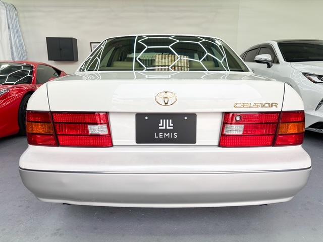 セルシオ Ｃ仕様　後期モデル　本革シート　ウッドパパネル　純正１６インチＡＷ　シートヒーター　電動シート　純正ナビ　タイミングベルト交換済み（7枚目）