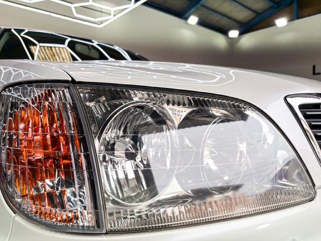 セルシオ Ｃ仕様　後期モデル　本革シート　ウッドパパネル　純正１６インチＡＷ　シートヒーター　電動シート　純正ナビ　タイミングベルト交換済み（9枚目）