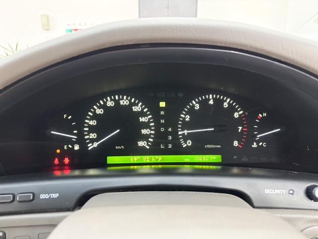 セルシオ Ｃ仕様　後期モデル　本革シート　ウッドパパネル　純正１６インチＡＷ　シートヒーター　電動シート　純正ナビ　タイミングベルト交換済み（25枚目）