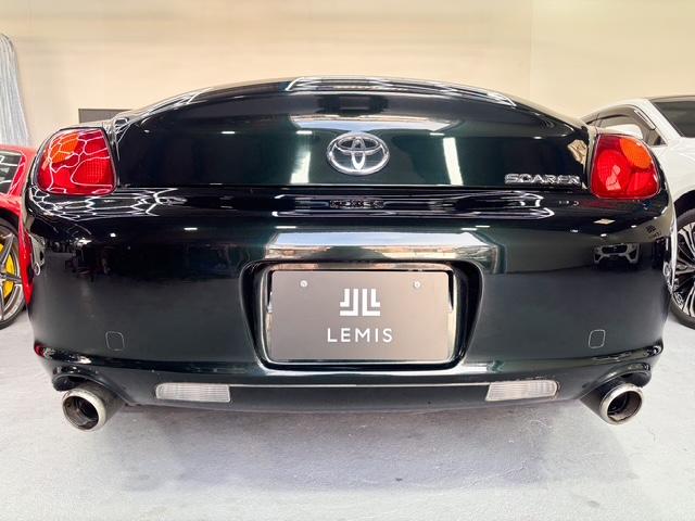 �X���ɂ͎��ЍH����݂��Ă���A������ݔ��𓱓����Ă���܂��B�A�t�^�[�ł̎Ԍ���I�C�������A�^�C�������A�����e�i���X�C���A�`���[�j���O�܂ł��Ή��������܂��B