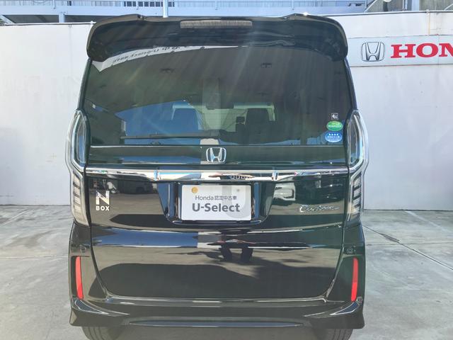 N-BOXカスタム G・Lターボホンダセンシング ACC社外フルセグナビLEDヘッドフォグRカメラETCサイドカーテンエアバッグ両側パワスラ純正アルミBTブルーレイ再生パドルシフト本革巻きステアリングスマキー(5枚目)