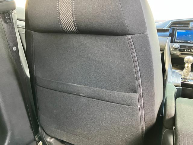 シビック ハッチバック フルセグナビ6MTLEDヘッドRカメラETCサイドカーテンエアバッグ運転席助手席シートヒーター運転席助手席パワーシート電制PオートブレーキホールドBTミュージックラックCDDVD再生スマキー(12枚目)