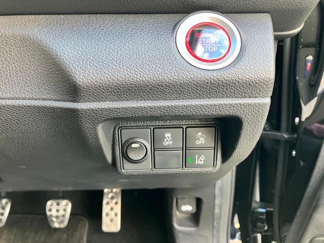 シビック ハッチバック フルセグナビ6MTLEDヘッドRカメラETCサイドカーテンエアバッグ運転席助手席シートヒーター運転席助手席パワーシート電制PオートブレーキホールドBTミュージックラックCDDVD再生スマキー(20枚目)