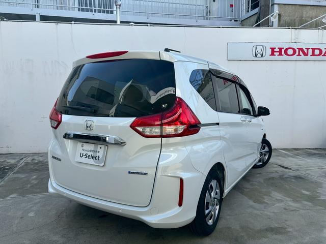 フリードハイブリッド ハイブリッド・Ｇホンダセンシング　ＡＣＣフルセグナビＬＥＤヘッドＲカメラ両側パワスラＥＴＣオートエアコンＢＴミュージックラックＣＤＤＶＤ再生ＵＳＢジャックオートリトラミラースマキー（4枚目）