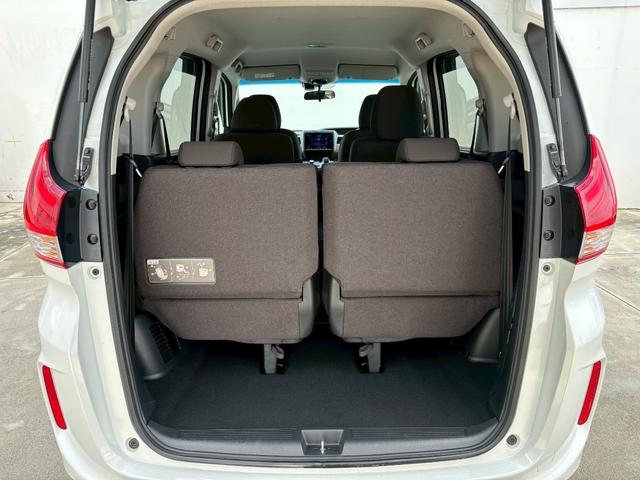 フリードハイブリッド ハイブリッド・Ｇホンダセンシング　ＡＣＣフルセグナビＬＥＤヘッドＲカメラ両側パワスラＥＴＣオートエアコンＢＴミュージックラックＣＤＤＶＤ再生ＵＳＢジャックオートリトラミラースマキー（9枚目）