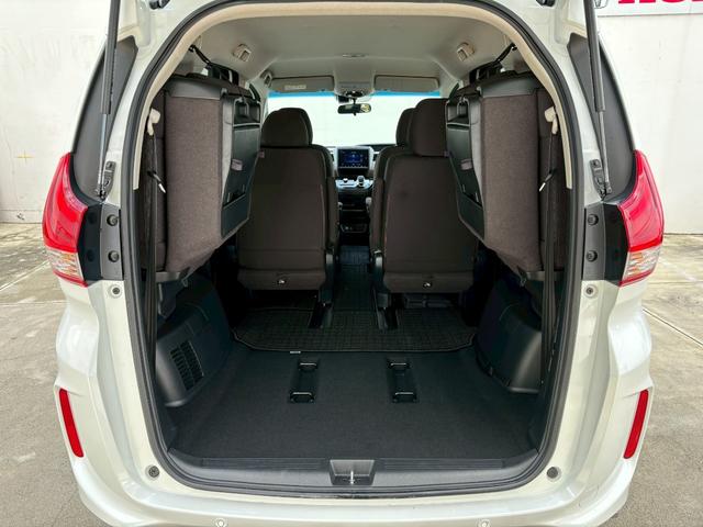 フリードハイブリッド ハイブリッド・Ｇホンダセンシング　ＡＣＣフルセグナビＬＥＤヘッドＲカメラ両側パワスラＥＴＣオートエアコンＢＴミュージックラックＣＤＤＶＤ再生ＵＳＢジャックオートリトラミラースマキー（10枚目）