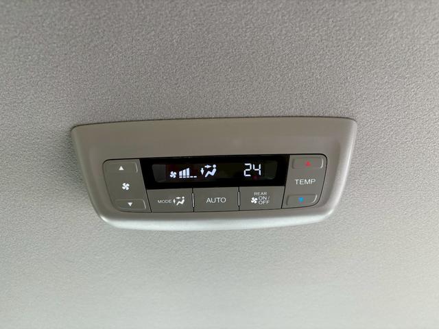 ステップワゴンスパーダ ｅ：ＨＥＶスパーダＧ・ＥＸホンダセンシング　ＡＣＣフルセグナビＬＥＤヘッドフォグＲカメラＥＴＣナビ連動ドラレコ両側パワスラ電制Ｐオートブレーキホールド純正アルミＢＴミュージックラックＣＤＤＶＤ再生トリプルゾーンエアコン（16枚目）