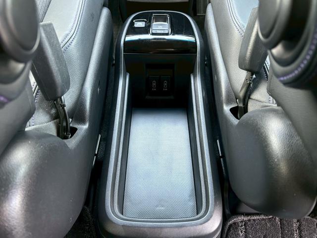 ステップワゴンスパーダ ｅ：ＨＥＶスパーダＧ・ＥＸホンダセンシング　ＡＣＣフルセグナビＬＥＤヘッドフォグＲカメラＥＴＣナビ連動ドラレコ両側パワスラ電制Ｐオートブレーキホールド純正アルミＢＴミュージックラックＣＤＤＶＤ再生トリプルゾーンエアコン（17枚目）